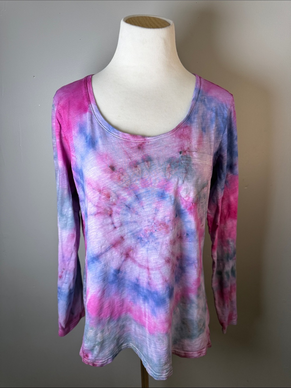 Tie-Dye Long Sleeve Scoop Neck Top - Pink & purple